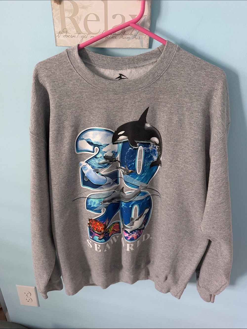 SeaWorld Gray Graphic Crewneck Sweatshirt L